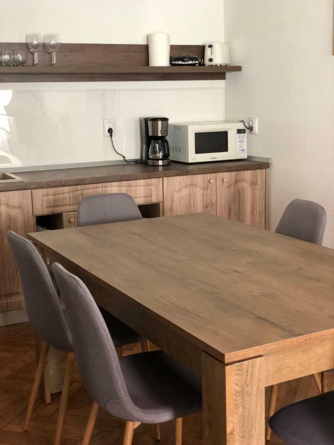 Musik Apartments Old Town Сібіу Екстер'єр фото